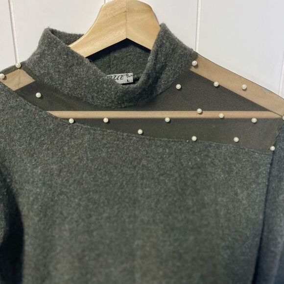 Soft Green mock neck sweater with pearl mesh neck detail size large - Picture 3 of 5